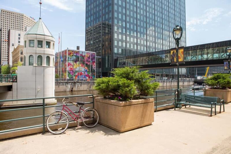 Milwaukee: Local Food Tour of 5 Delicacies & a Secret Dish - Discovering Milwaukee’s Riverfront and Historic Neighborhoods