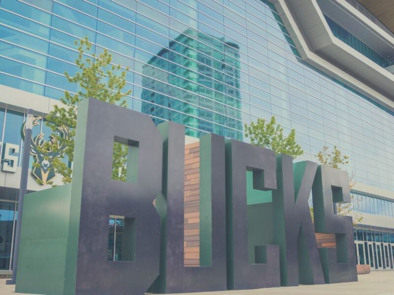 Milwaukee: Milwaukee Bucks Basketball Game Ticket - How the Digital Ticket System Simplifies Your Entry