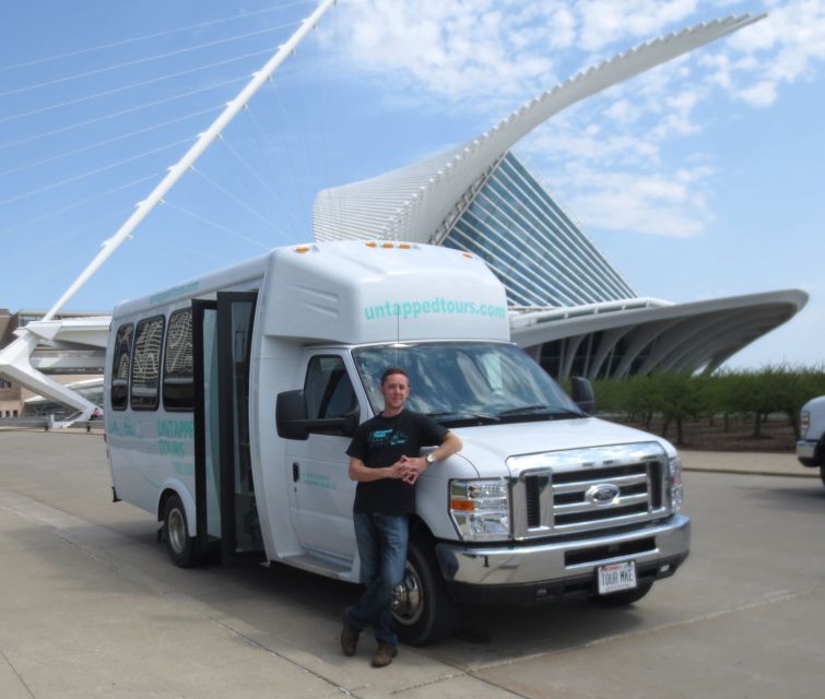 Milwaukee: Sightseeing Bus Tour - Explore Milwaukees Iconic Landmarks and Neighborhoods in Just 2 Hours