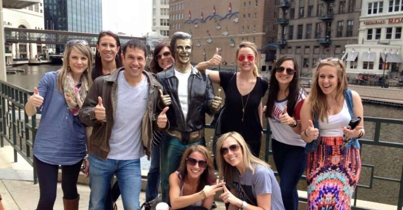 Milwaukee: Sightseeing Bus Tour - Discover Milwaukee’s Historic Downtown and Riverfront