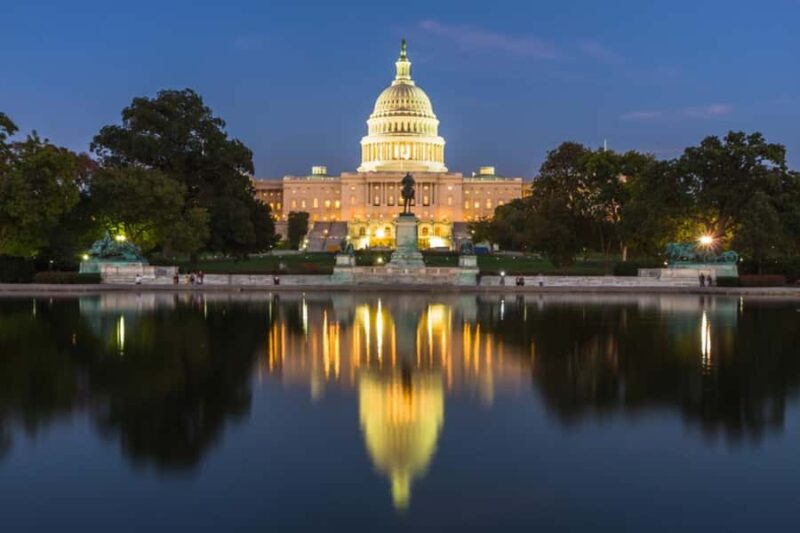 Mini Grand Tour Of Washington DC - Discover Washington DC with a 2-Hour Mini Grand Tour at $49