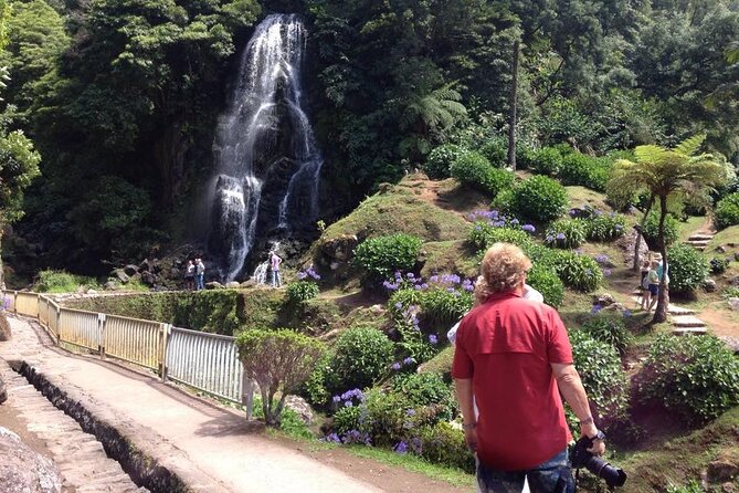 Minibus Scenictour Nordeste / Povoação Full Day (Shared) - Miradouro do Pisao: Panoramic Views from Pisão Viewpoint