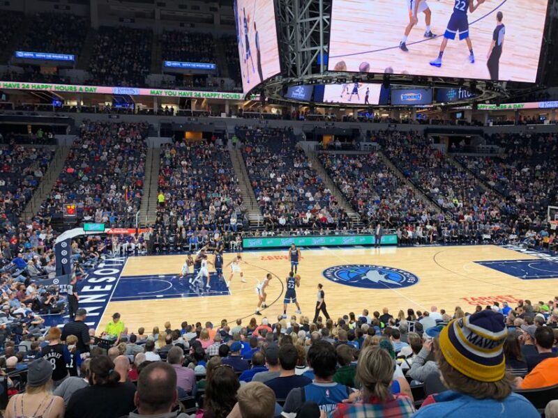 Minneapolis: Minnesota Timberwolves Basketball Game Ticket - Exciting NBA Action at the Target Center for Just $34