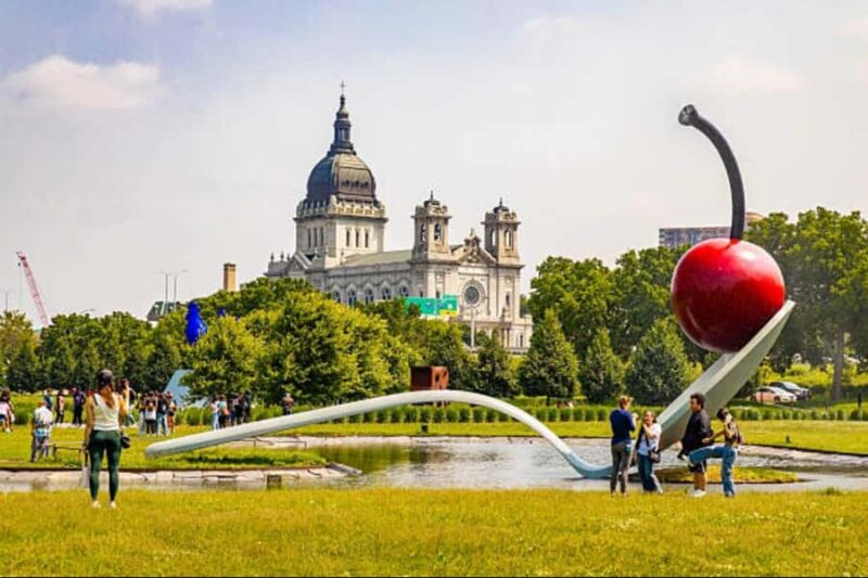 Minneapolis: Private Family-Friendly Walking Tour - Starting at the Mary Tyler Moore Statue in Downtown Minneapolis