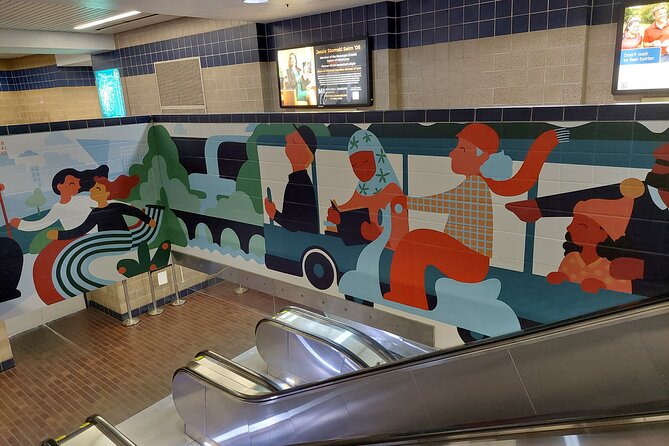 Minneapolis Skyway Walking Tour - Art and Light at Capella Tower