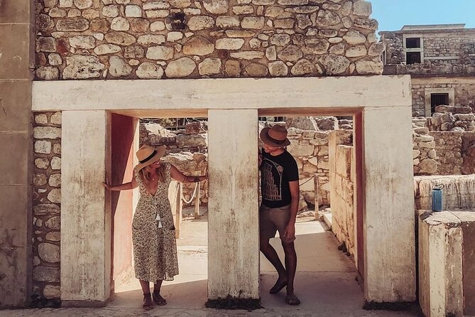 Minoan Crete from 3.000 BC: Knossos Palace & Museum with Wineries from Heraklion - Walking Tour of Heraklion’s Venetian Harbour and Landmarks