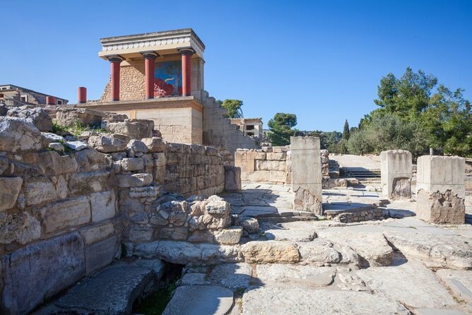 Minoan Life: Knossos Palace, Olive Grove Farm, Lunch at Archanes - Knossos Palace: Crete’s Largest Bronze Age Ruins