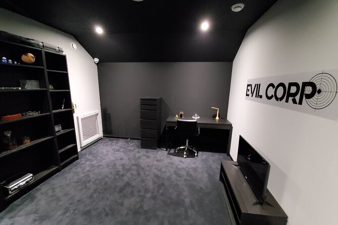 Mission Possible - Escape game Montpellier - The Staff and Atmosphere at ESCAPEGAME.LOL