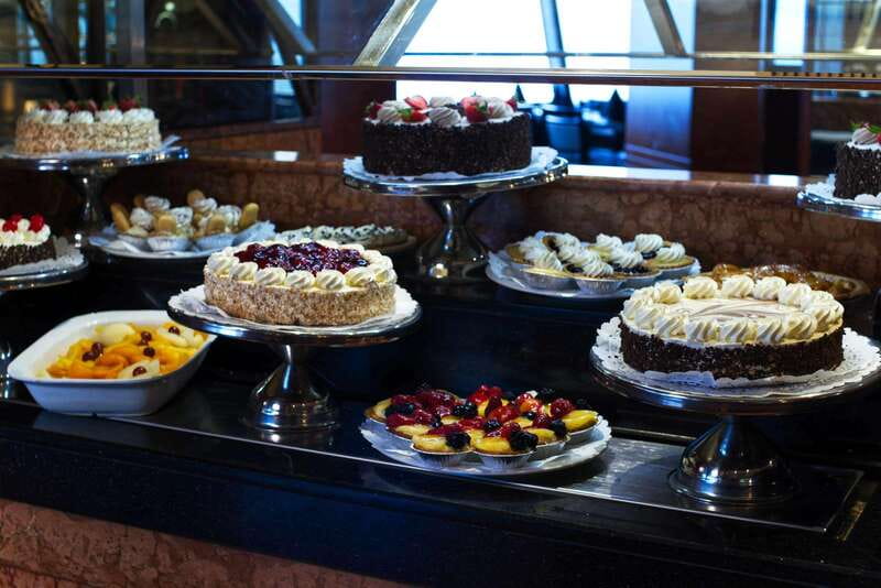 Mississauga: Niagara Falls Day Tours with Boat and Lunch - Lunch Options and Food Quality