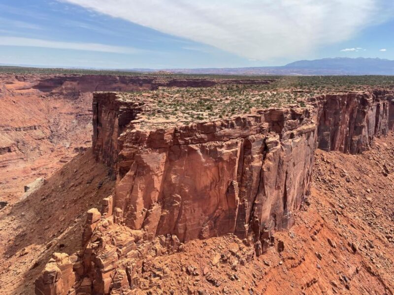 Moab: Canyon Country Sunset Helicopter Tour - The Pilot and Flight Experience