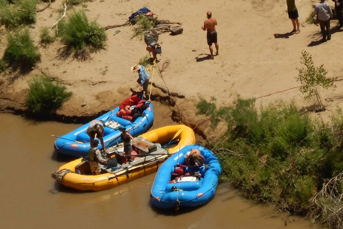 Moab Combo: Colorado River Rafting and Canyonlands 4X4 Tour - The Guide Experience and Group Sizes