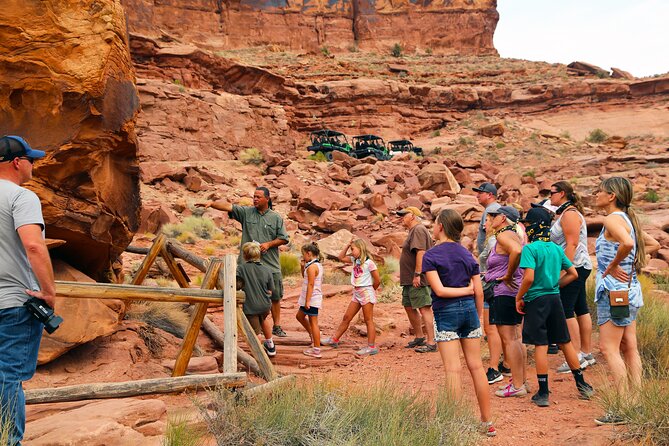 Moab Hurrah Pass Scenic 4x4 Tour - The Role of Guides and Narration