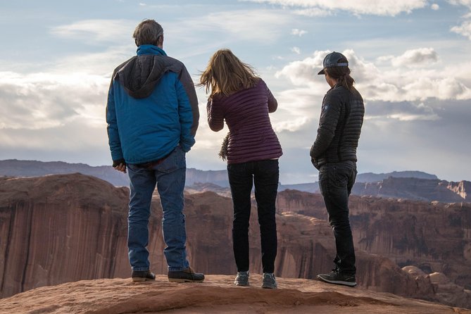 Moab Private 4x4 Tour On Hell's Revenge - Physical Requirements and Safety Considerations