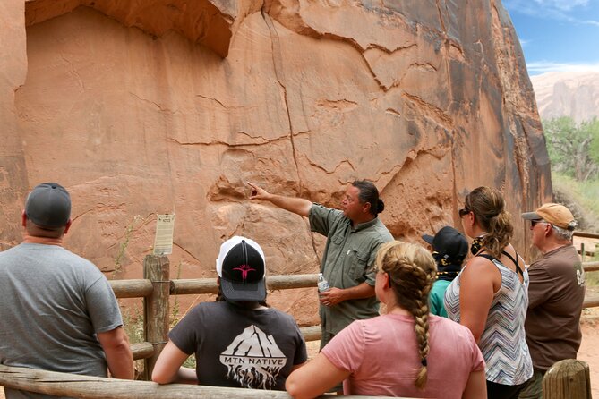 Moab Private Petroglyph Scenic Tour - Vehicle Options and Off-Road Adventures