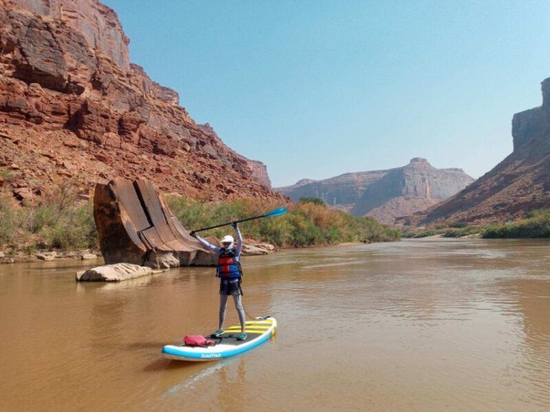 Moab: Stand-Up Paddleboard with small rapids on Colorado - Small Rapids and River Features Designed for Fun and Challenge