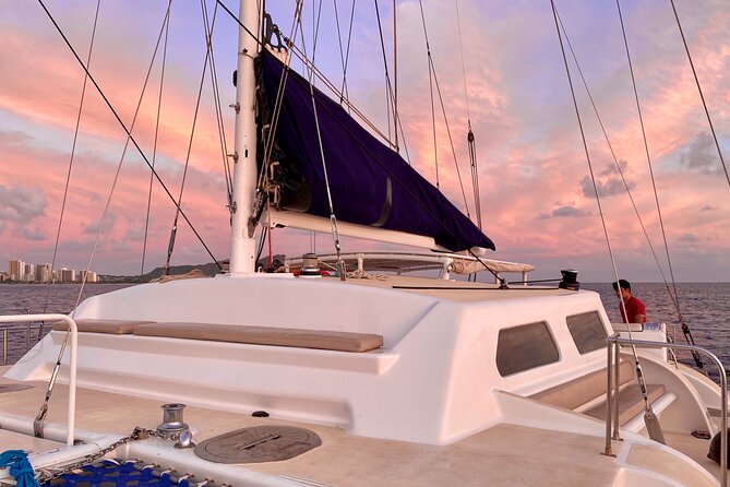 Moanas Sunset Cocktail Sail Along Oahu's Waikiki Coast - What Makes the Moana Sunset Sail Special