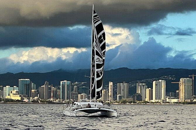 Moanas Sunset Cocktail Sail Along Oahu's Waikiki Coast - The Crew and Onboard Amenities