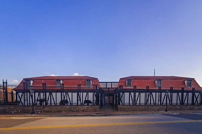Mobile Downtown Smartphone Guided Audio Walking Tour - Walking Down Historic Dauphin Street