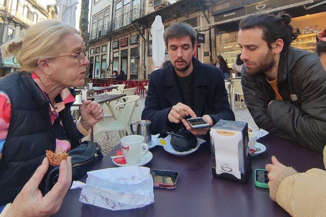 Mobile Photography through Porto hidden streets - Practical Tips and Photography Apps Shared