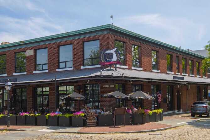 Moby Dick's New Bedford Smartphone Guided Walking Tour - The New Bedford Whaling Museum from Outside