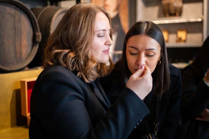 Modena: A Full Meal Walking Food Tour with a Local - Enjoying a Full Hour of Authentic Modenese Lunch