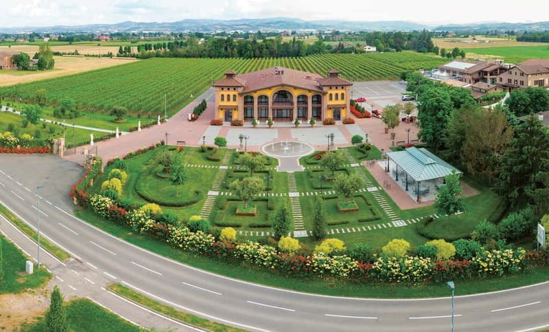 MODENA: BALSAMIC VINEGAR TOUR AND TASTING - Tasting Unique Balsamic Reserves, Including 100-Year-Old Varieties