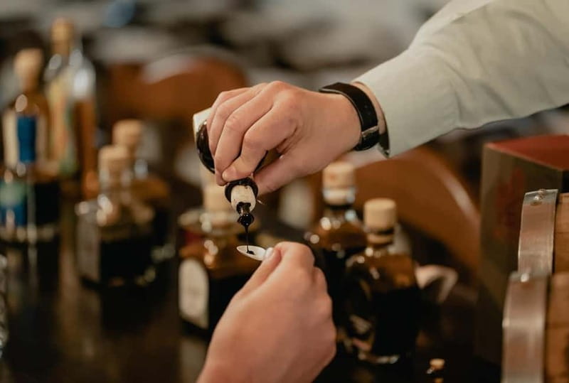 Modena: guided tour and tasting of superb Balsamic Vinegar - Key Points