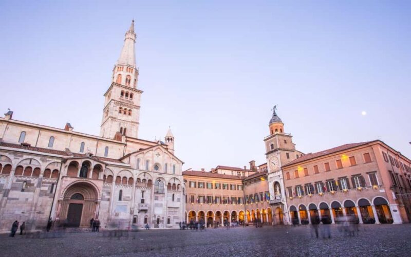 Modena Tour: Discover Food, Market & Highlights of the City - Discover Modenas Food, Market, and Landmarks in 2.5 Hours