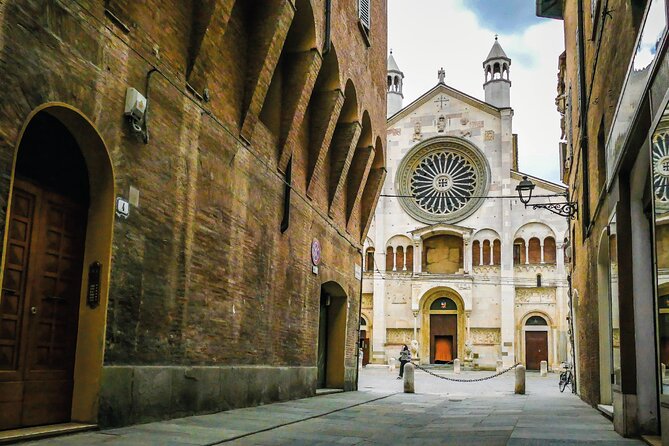 Modena Walking Tour with Audio and Written Guide by a Local - The Galleria Estense and Its Artistic Treasures