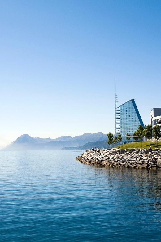 Molde - Guided kayak tour - Explore Norway’s Coastal Beauty with a Guided Kayak Tour in Molde