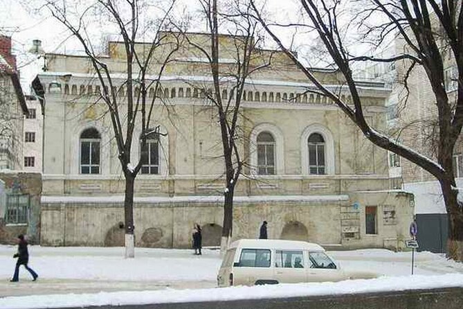 Moldova Private Jewish Heritage Chisinau Tour - The Guide: Knowledge and Foresight