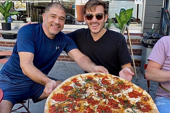 Mom and Pop Food Tour in Chinatown and Little Italy - Key Points