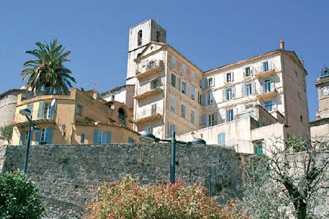 Monaco and Perched Medieval Villages - private & Guided Tour - Logistics: Comfortable Transport and Guided Experience
