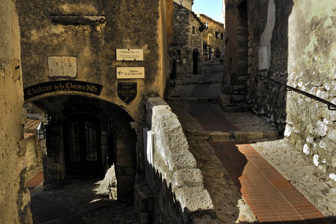 Monaco, Monte Carlo, Eze, La Turbie 7H Shared Tour from Nice - Visiting the Oceanographic Museum and the Monte Carlo Casino