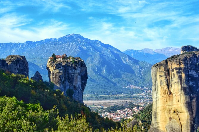 Monasteries of Meteora UNESCO Site Private Tour from Athens - Exploring the Monastery of Saint Nicholas Anapafsas