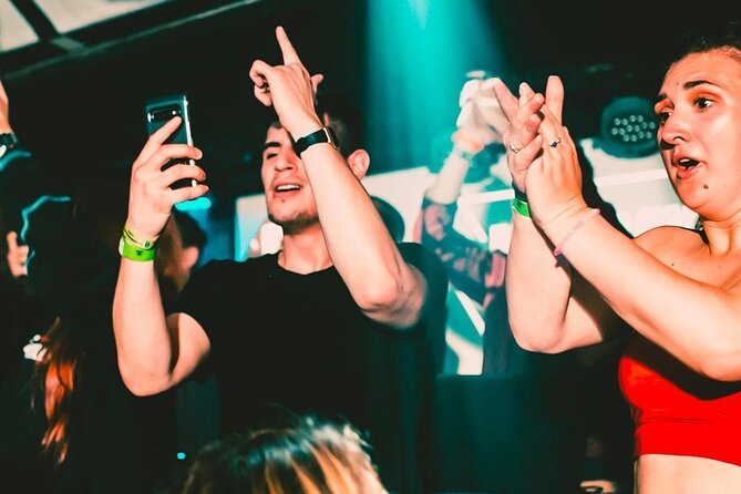 MONDAYS LIKE FRIDAYS - GIRLS 3 FREE DRINKS | Admission Ticket - The Vibrant Atmosphere of Chapeau Rouge