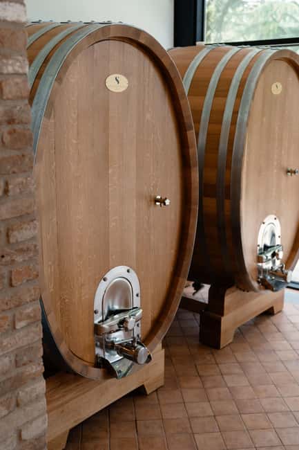 Monferrato: Tour the Winery and Enjoy a Tasting - Practical Booking and Cancellation Policies