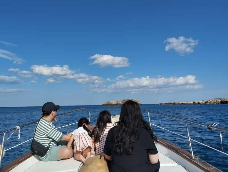 Monopoli: 2.5 Hour Boat Tour to the Polignano a Mare Caves - Uncover the Beauty of Polignano a Mare Caves on a 2.5-Hour Guided Boat Tour from Monopoli