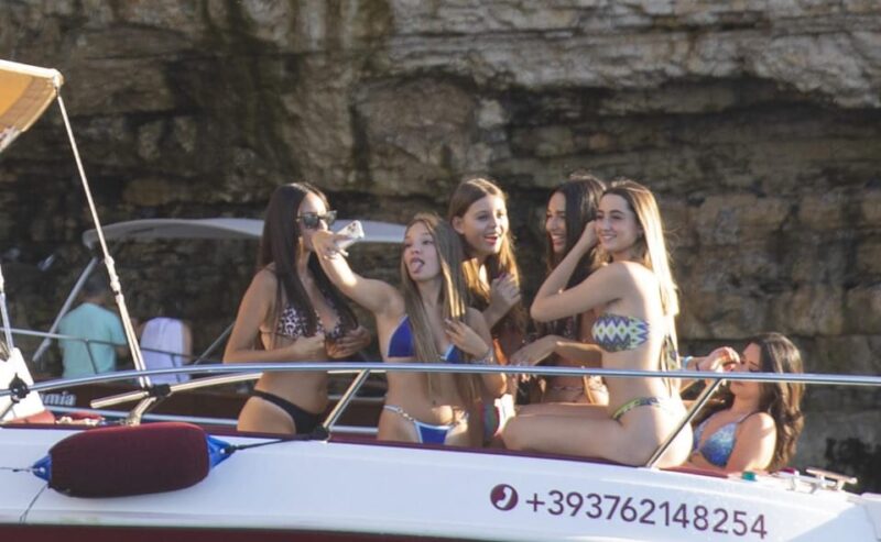 Monopoli: Exclusive Shared Boat Tour - Key Points
