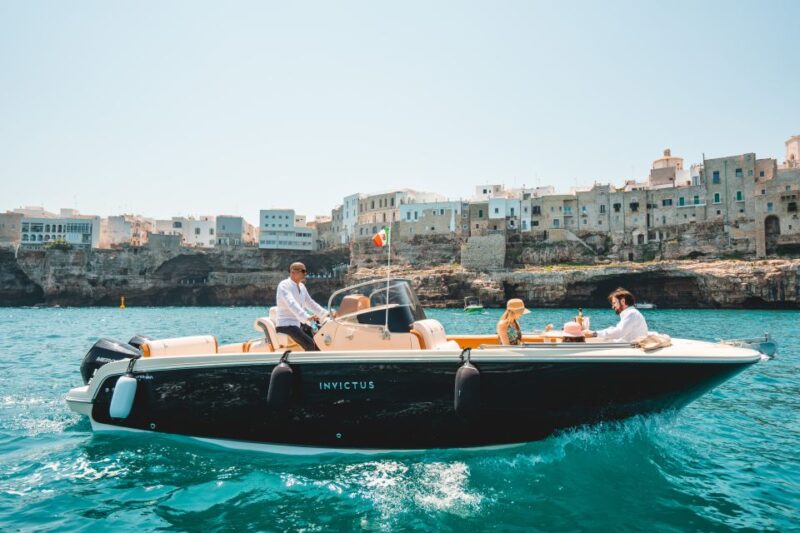 Monopoli: Private Sightseeing Speedboat Tour with Champagne - Luxury and Personal Service on Board