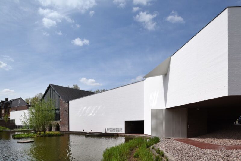 Mons : the Mons Memorial Museum - Key Points