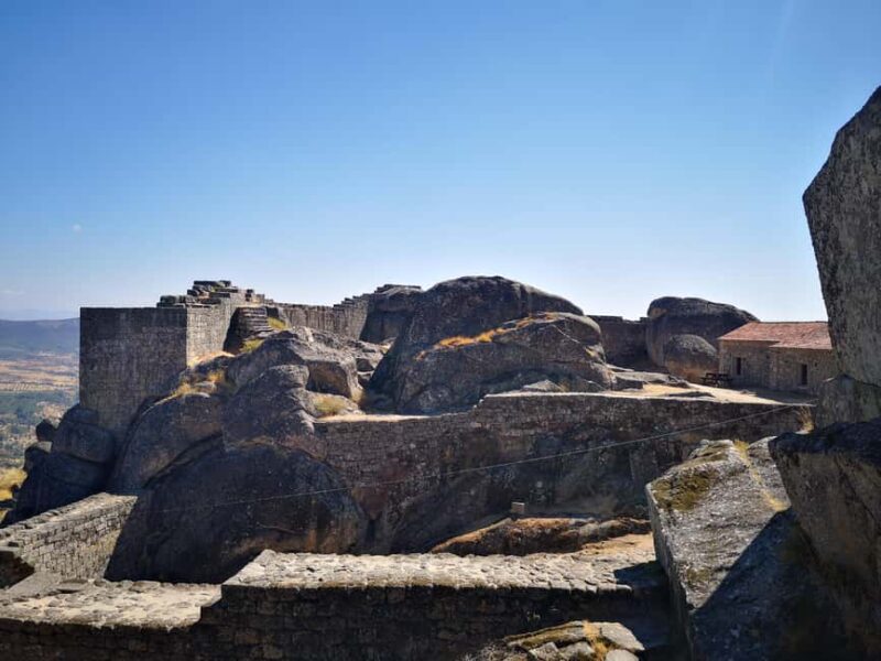 Monsanto: Guided Tour - The Unique Architecture and Local Customs