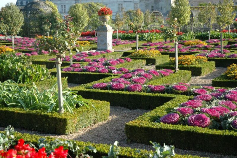 Mont Saint-Michel & Chateaux Country 3-Day Tour from Paris - The Loire Valley Castles: Château de Chambord, Chenonceau, and Cheverny