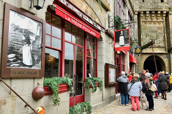 Mont Saint-Michel Small-group by Minivan from Paris with Calvados - Free Time and Optional Lunch in Mont Saint-Michel