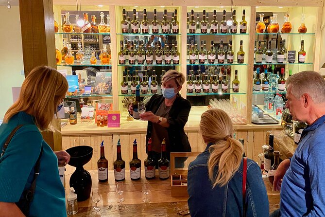 Mont Saint-Michel Small-group by Minivan from Paris with Calvados - The Comfort and Convenience of the Mercedes Minivan