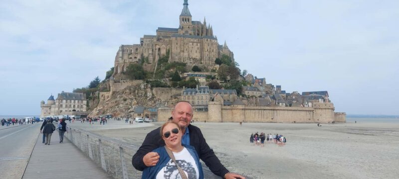 Mont Saint-Michel - VIP Private luxury van trip from Paris - Logistics and Comfort on a Luxury Van