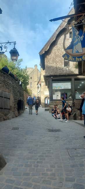 Mont Saint-Michel - VIP Private luxury van trip from Paris - Who Will Most Appreciate This Tour