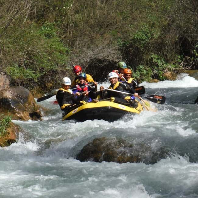 Montanejos: Extreme Rafting on the Mijares River - From the Nómada Aventura Meeting Point to the River