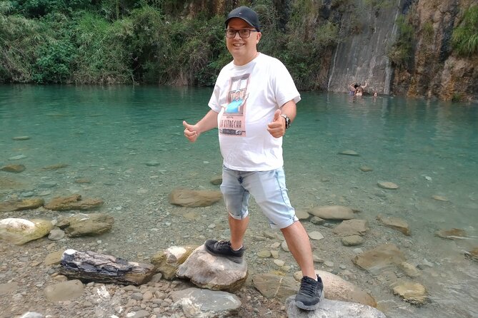 Montanejos Thermal Springs & Girlfriend Waterfall, food included - Scenic Hike and Dam Visit in Montanejos