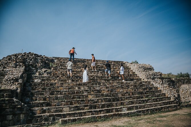 Monte Alban & More... All Included Guided Day Tour from Oaxaca - Visiting the Zona Arqueológica de Monte Alban